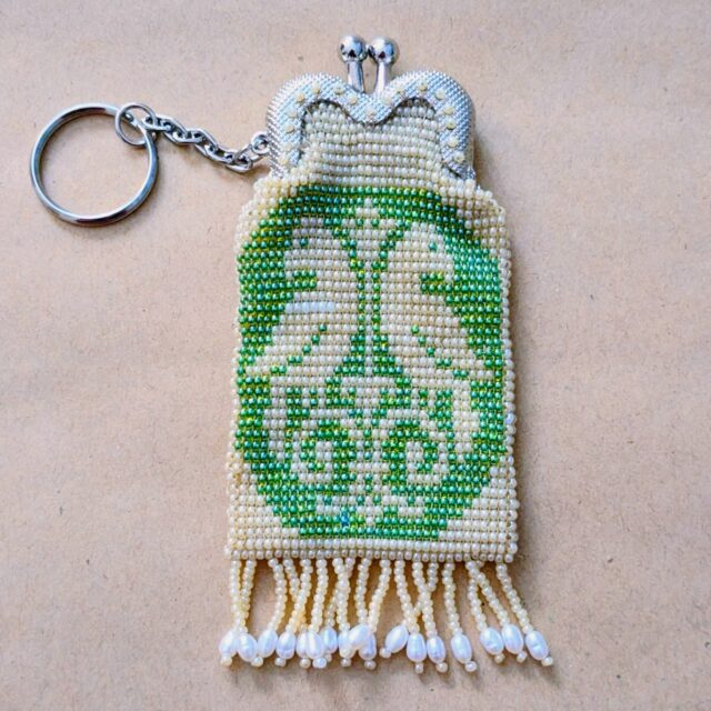 I'm really excited about this one! 
I made this little beaded coin purse for my friend for her birthday this month. I have been inspired by medieval beadwork for ages and really wanted to do something reminiscent! The flow of this "fabric" feels so incredible and it's actually pretty sturdy since the beads are individually stitched to each other. 
This technique was my obsession this month so you'll definitely be seeing more like this soon!

 #beadingart #beadingaddict #beading #handmadecrafts #handmadejewelry #dıy #sewingproject #jewelrydesign #montanaartist