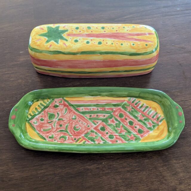 ✨Butter Rug✨ The dignity your butter deserves. 
Had a lot fun on new years eve with friends painting some pottery in Whitefish :)

 #graphicdesign #handmadecrafts #illustration #montanaartist #potterypainting #stumptownartstudio