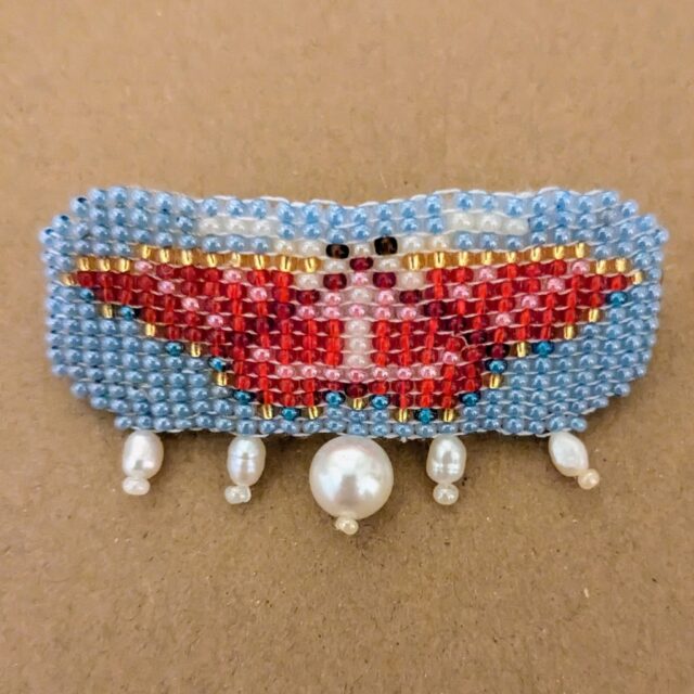 Made these beaded hair clips for a friend for her birthday this month!  This is one of the more complex color patterns I've done, and I was happy with how they turned out!

 #beading #beadingart #handmadecrafts #handmadejewelry #jewelrydesign #montanaartist